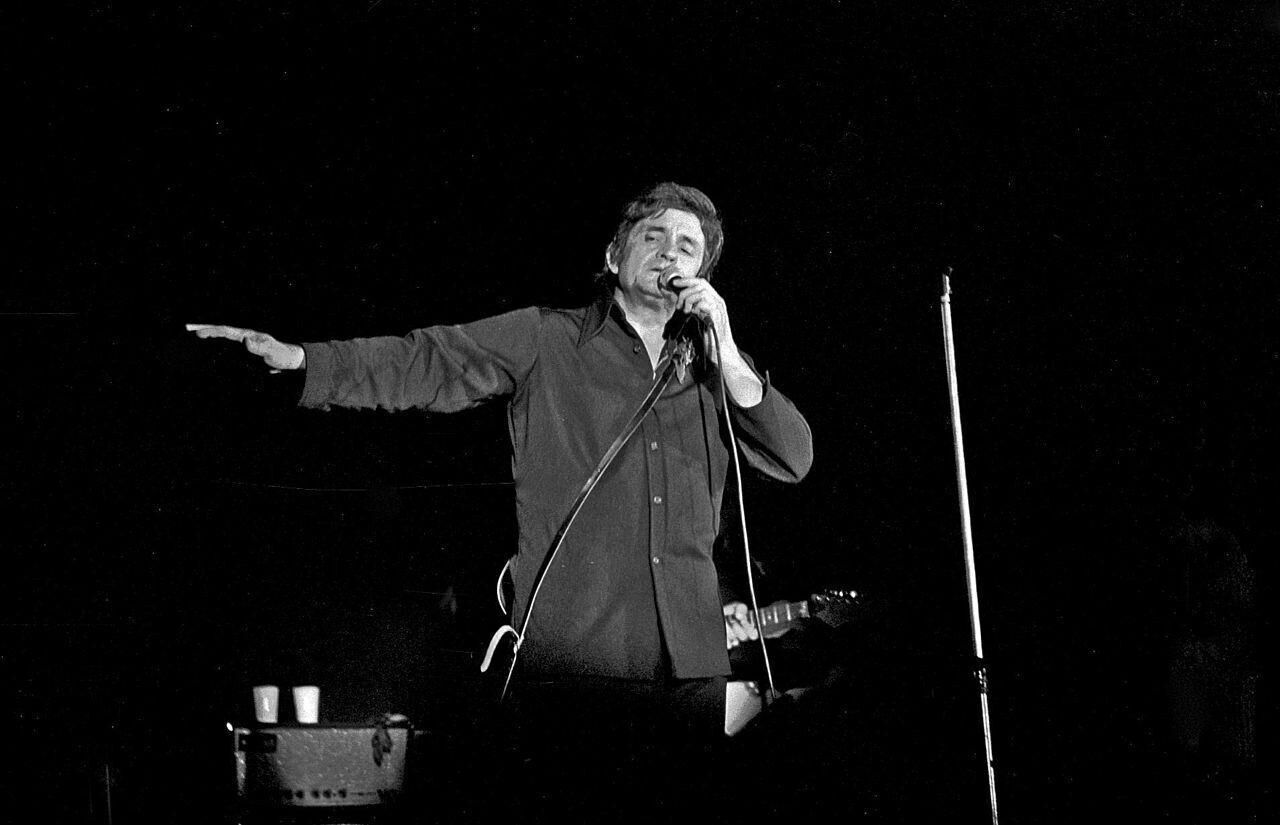 1932: Johnny Cash